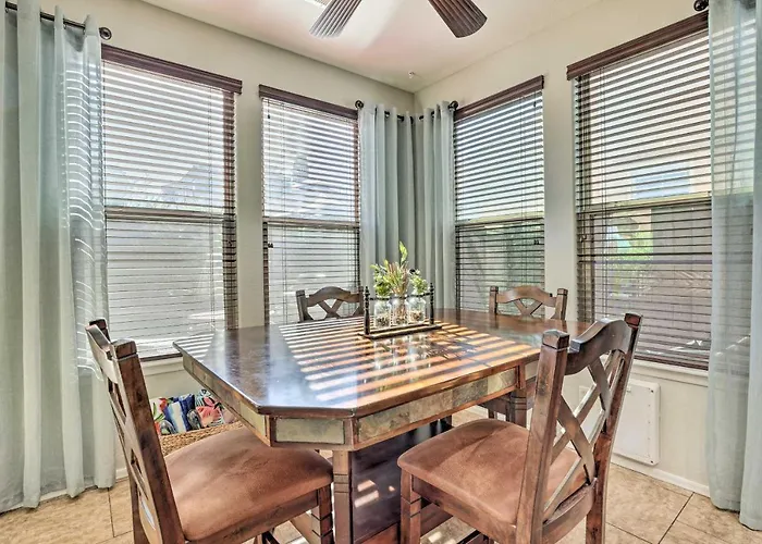 Holiday home Game Room, Serene Backyard! Luxe Goodyear *